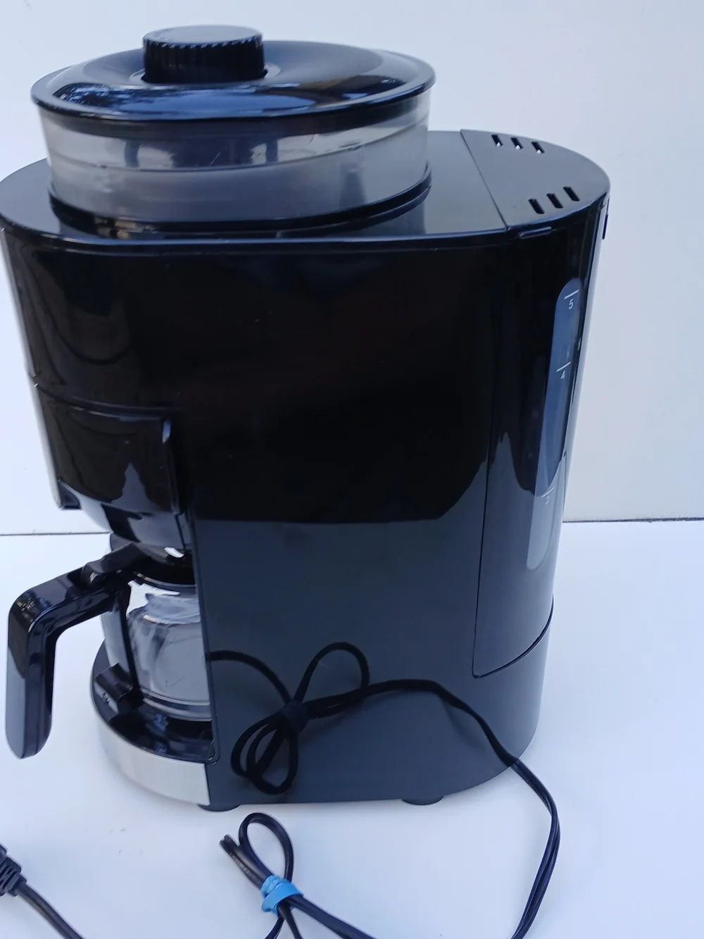 GEVI Black and Stainless Steel Coffee Maker with Built-In Grinder
